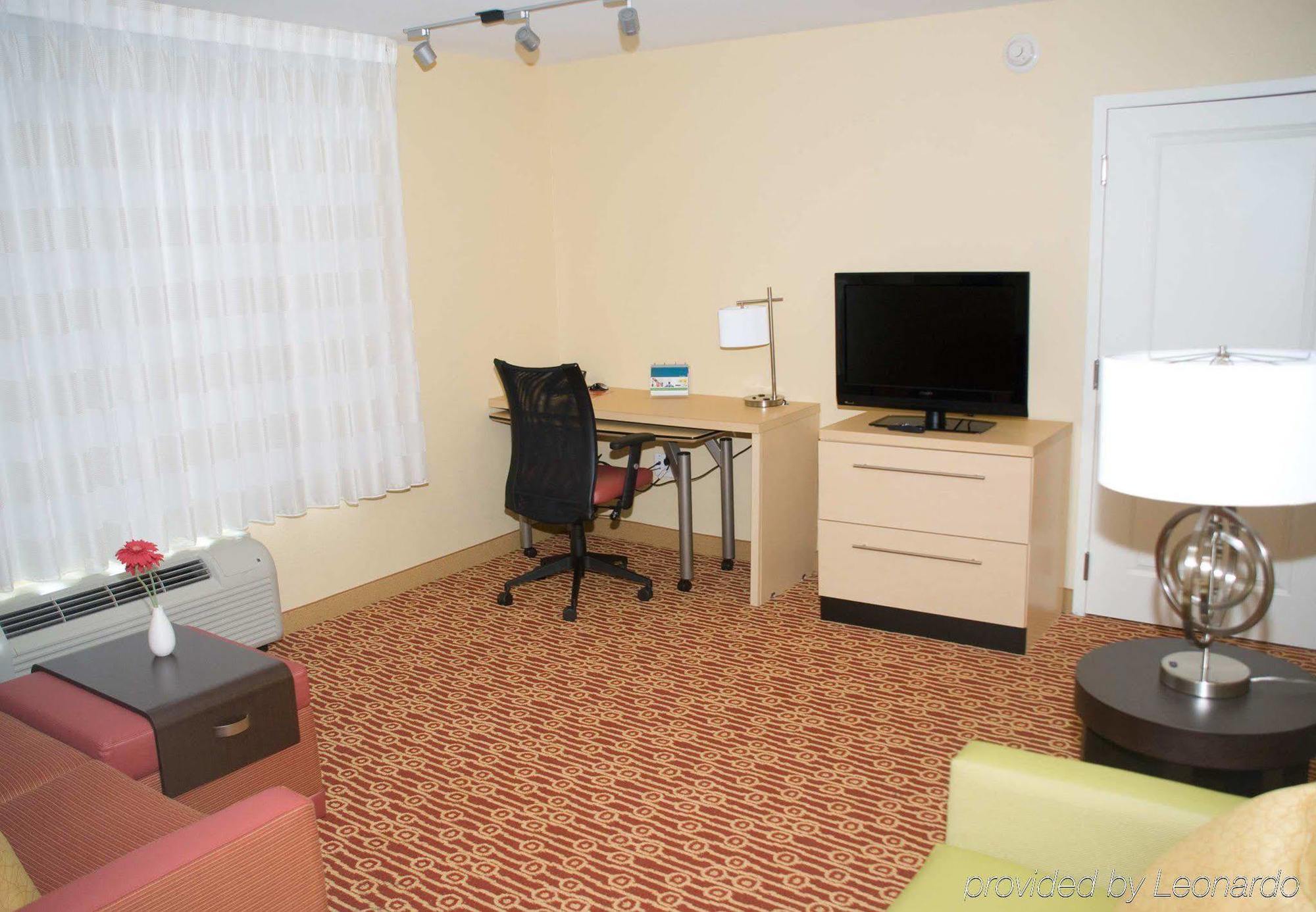 Towneplace Suites Fayetteville Cross Creek Room photo